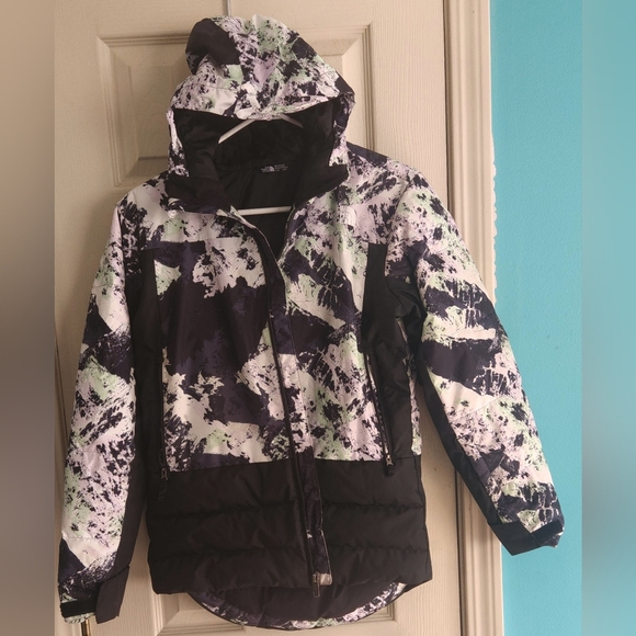 The North Face Girl's Down Winter Hooded Jacket Size XL/14-16 - Picture 2 of 7